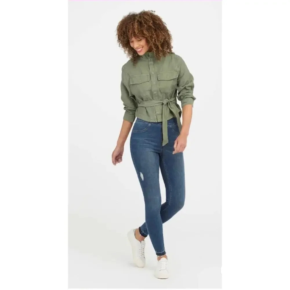 NWT Spanx Distressed Skinny Jeans in Medium Wash Slimming Size L - Picture 2 of 11